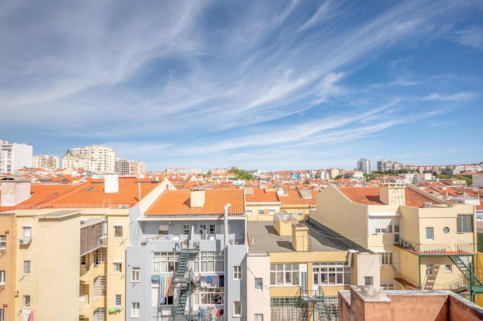 GuestReady - City views and comfort in Arroios view 5
