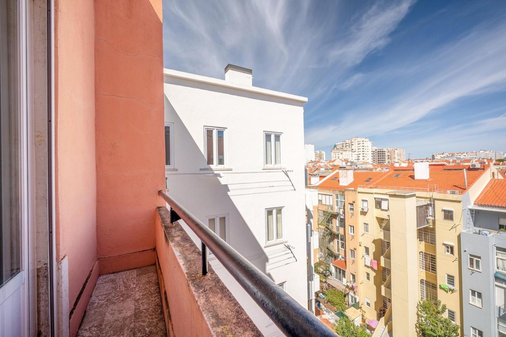 GuestReady - City views and comfort in Arroios view 2