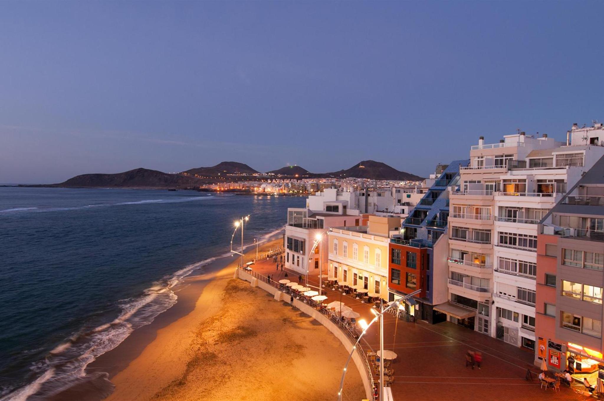 Maisha Beach Canteras by VillaGranCanaria