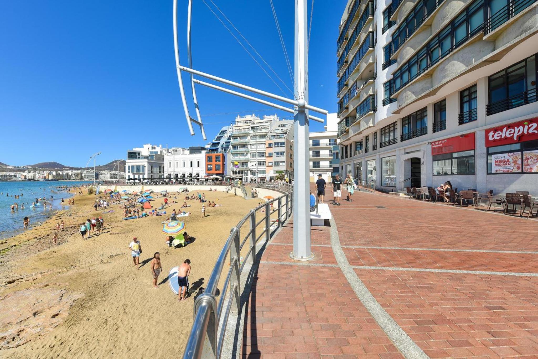 Maisha Beach Canteras by VillaGranCanaria