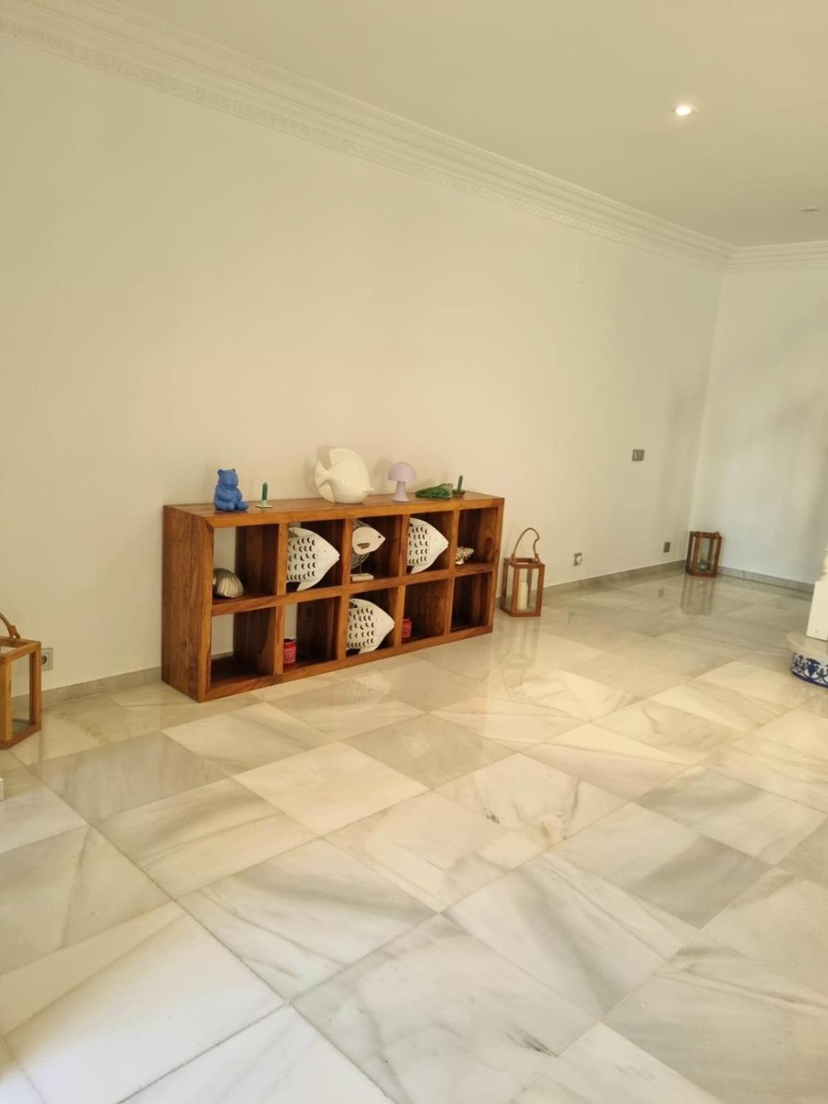 Marbella Vacations - villa bahia banus - Property Image 5