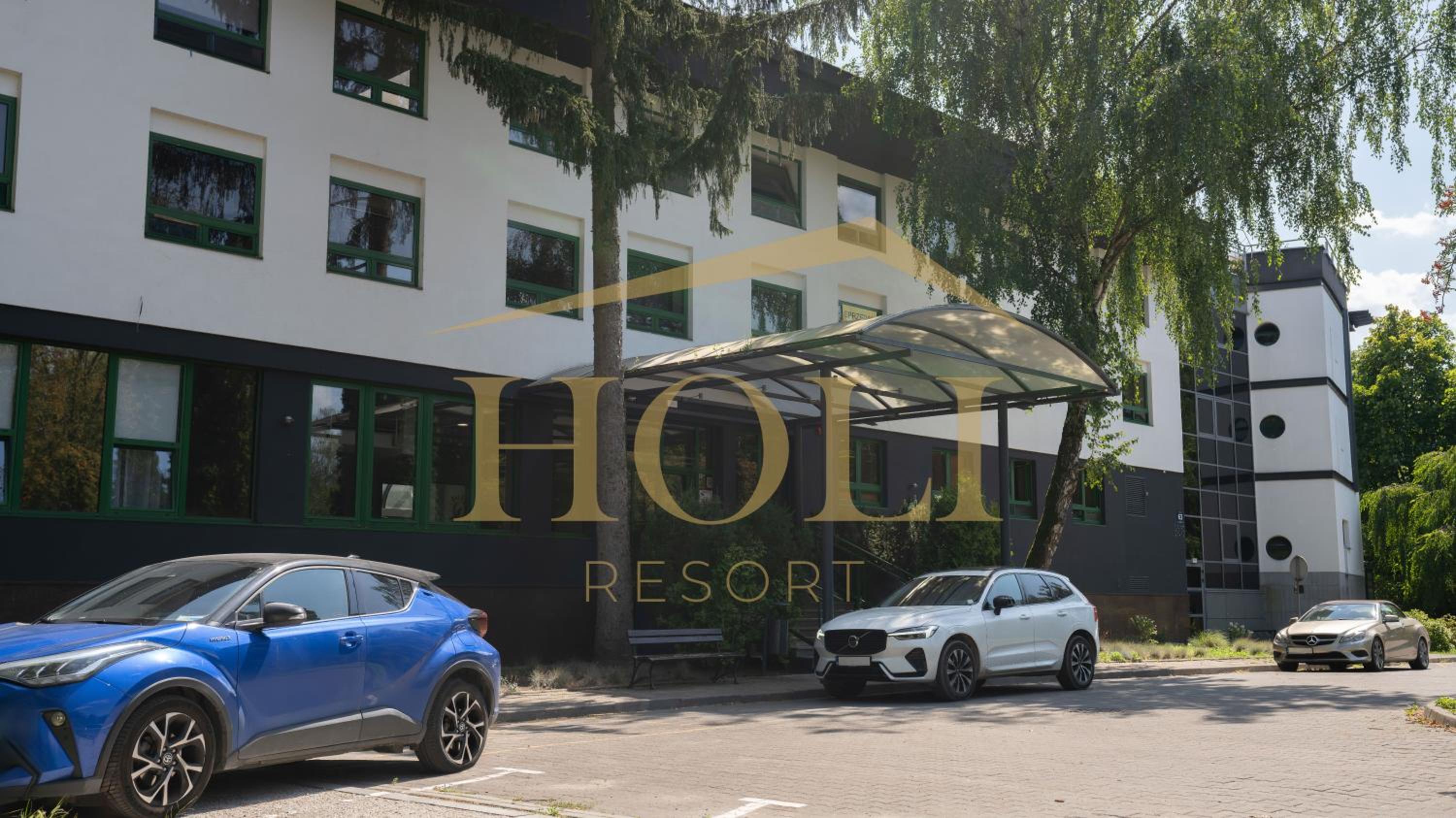 Holi Resort