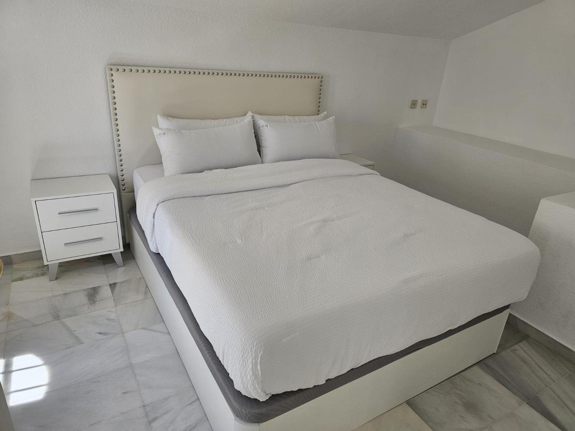 Marbella Vacations - villa bahia banus - Property Image 19