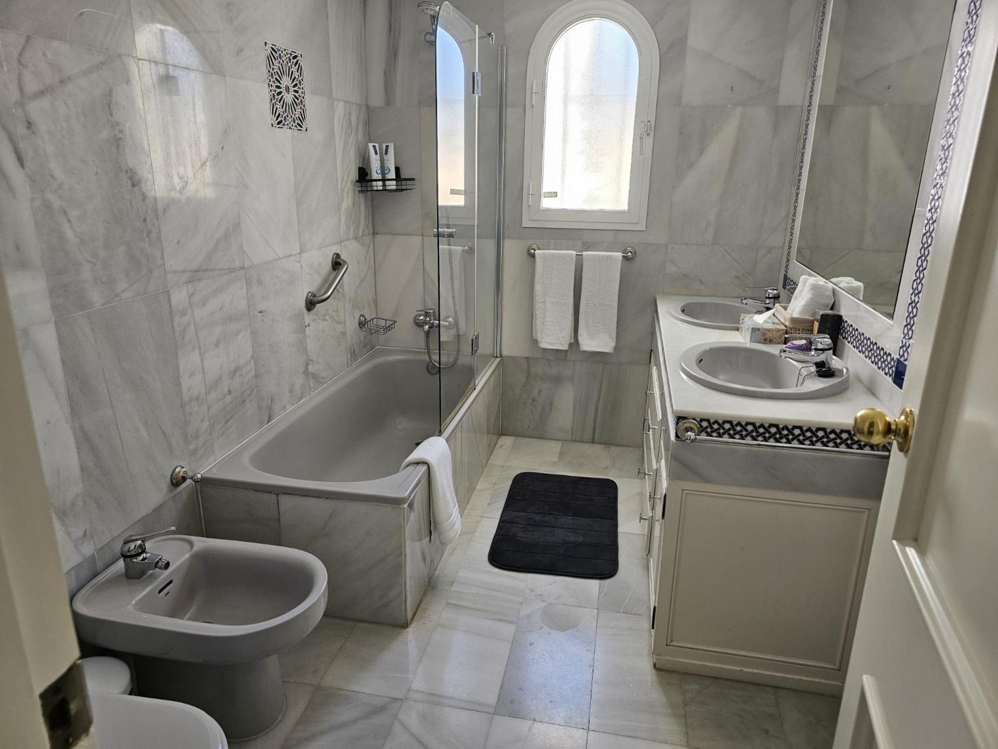Marbella Vacations - villa bahia banus - Property Image 9