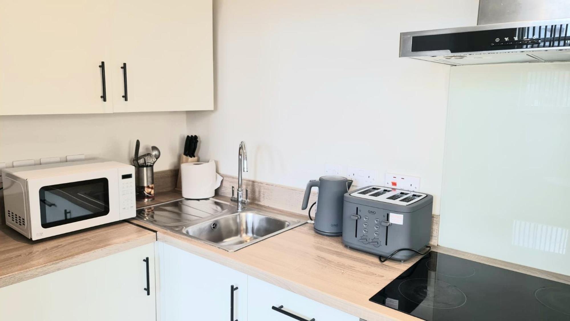 KEST Luxury Apartment view 5