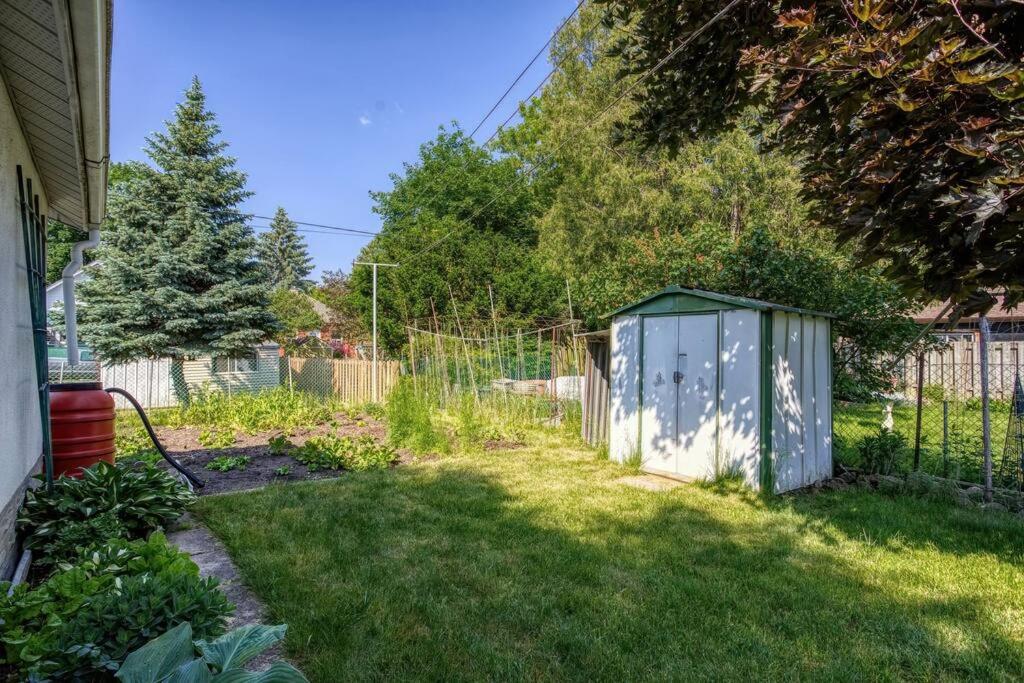 Guelph Vacations - New 2 bedroom basement apartment - Property Image 13