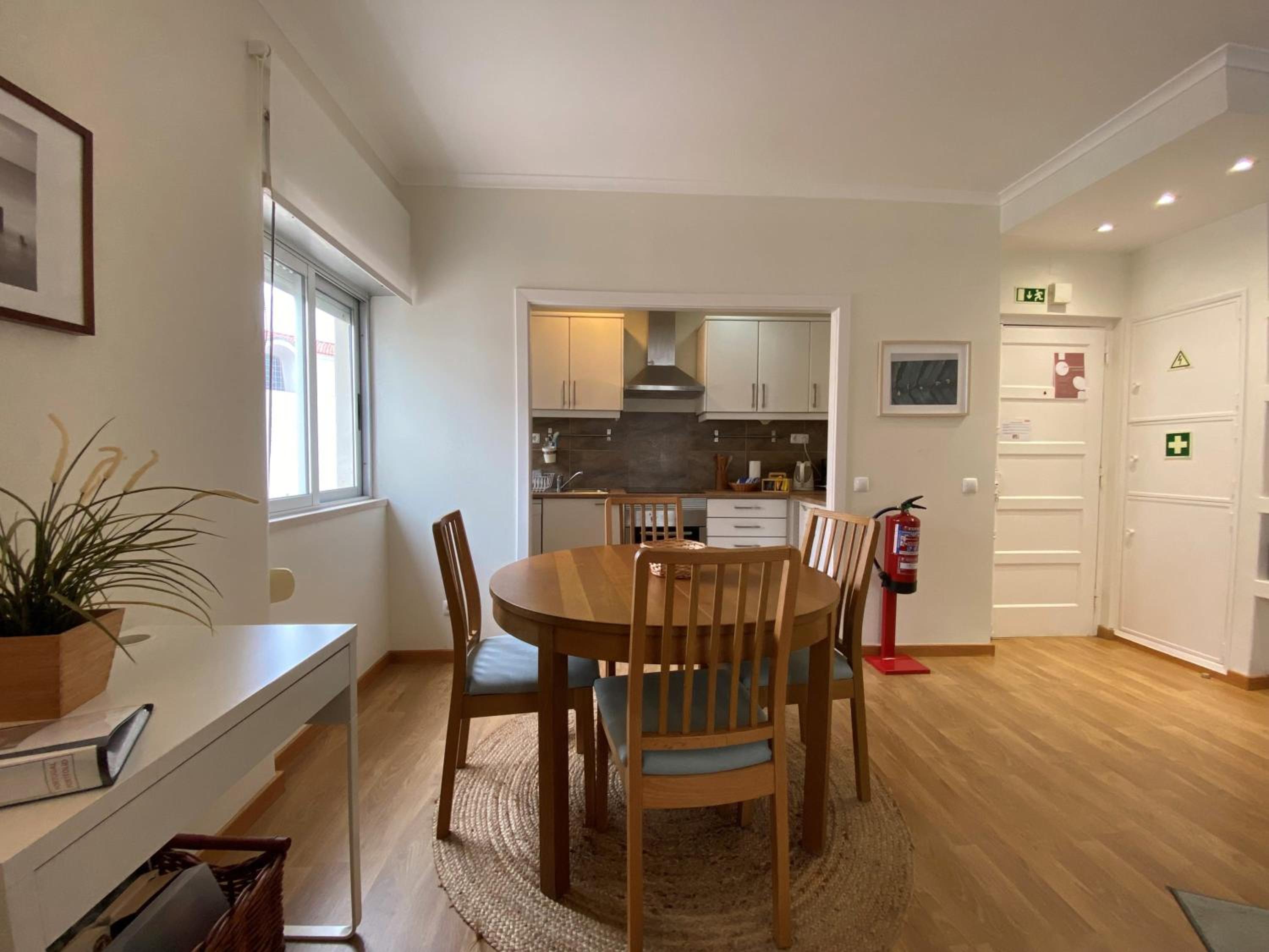 Rainha - Holiday Rental in Cascais Centre view 2