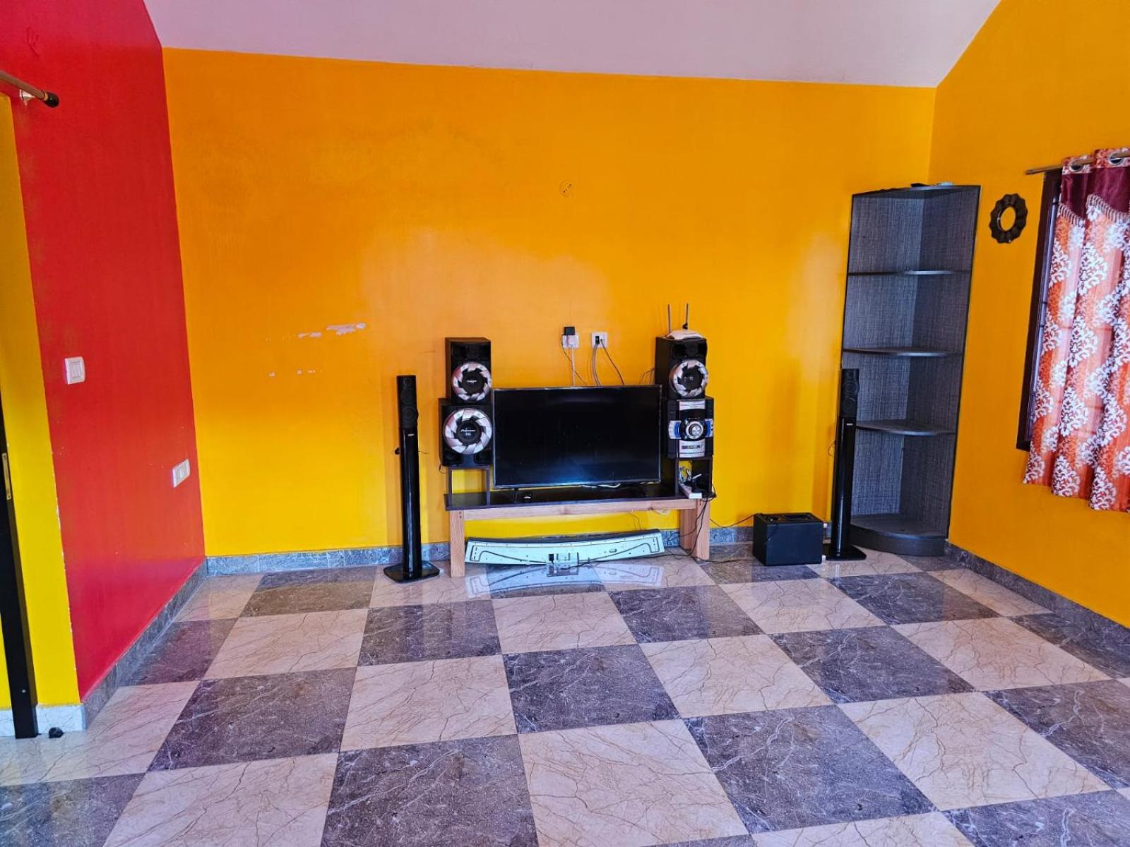 Photo 6