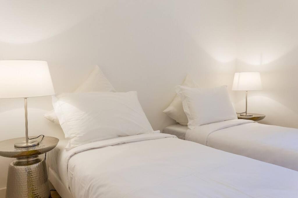 Chiado Apartment - Holiday Rental in Lisbon view 2
