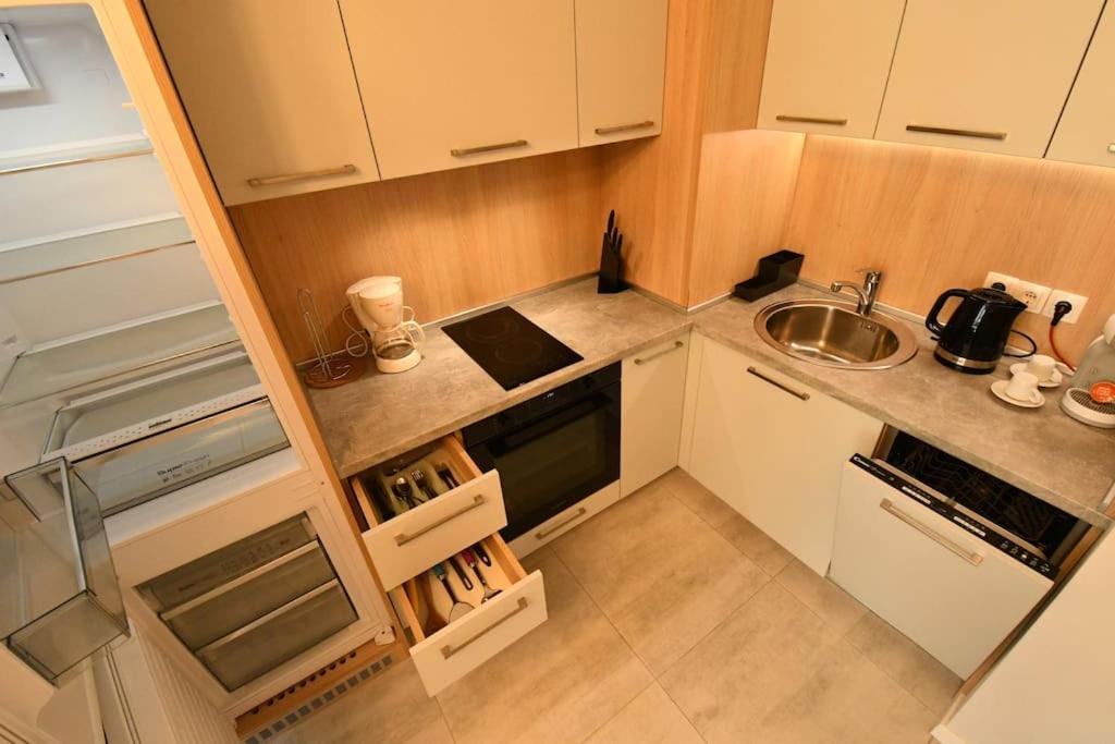 MNB Loft's