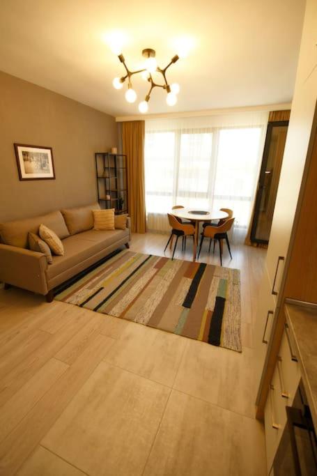 MNB Loft's