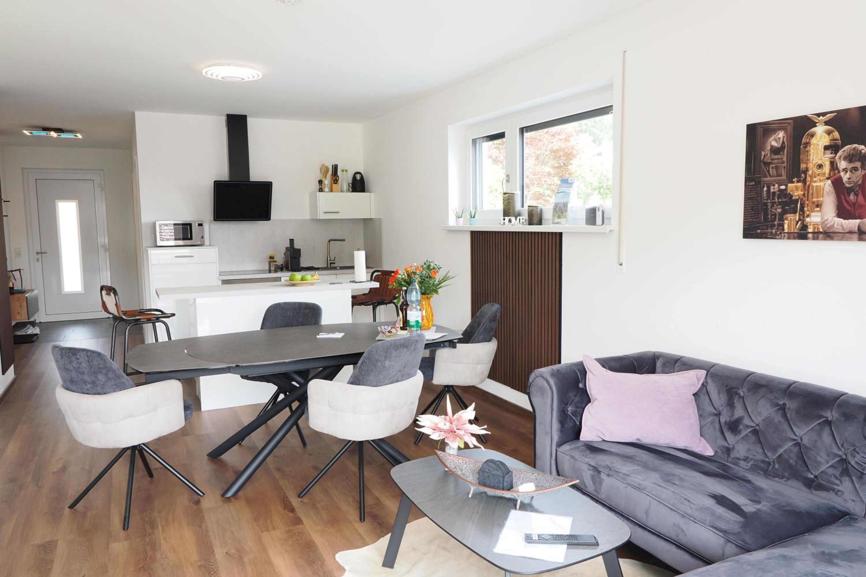 Ferienwohnung Emma mit Balkon
