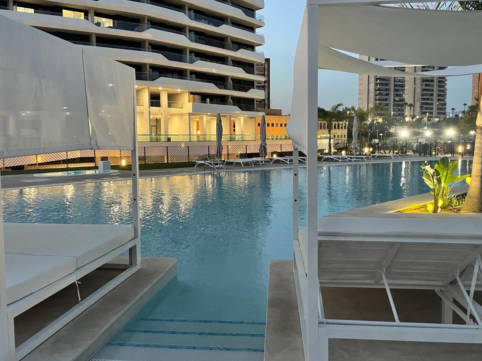 Benidorm Beach Belluba luxury bay