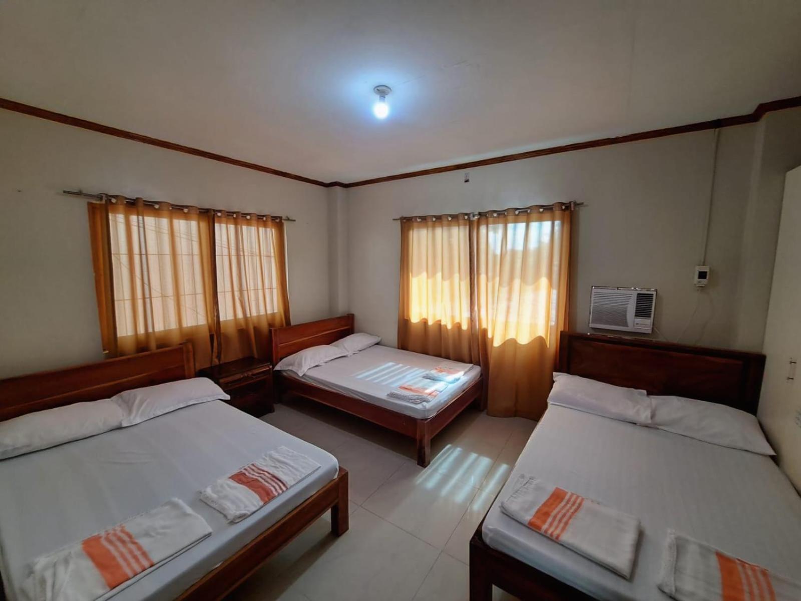 TheOrangeHouse - Vigan Villa