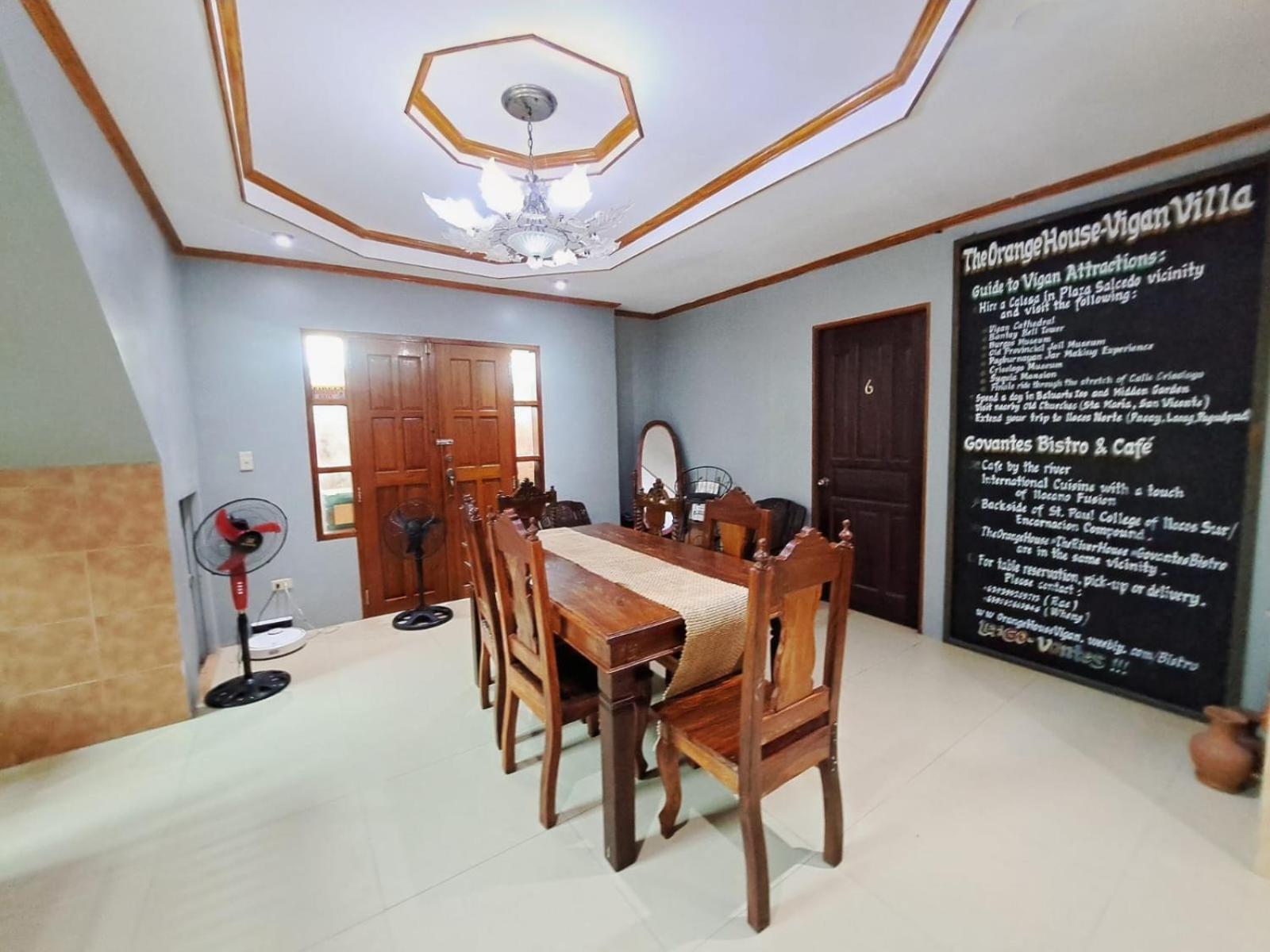 TheOrangeHouse - Vigan Villa