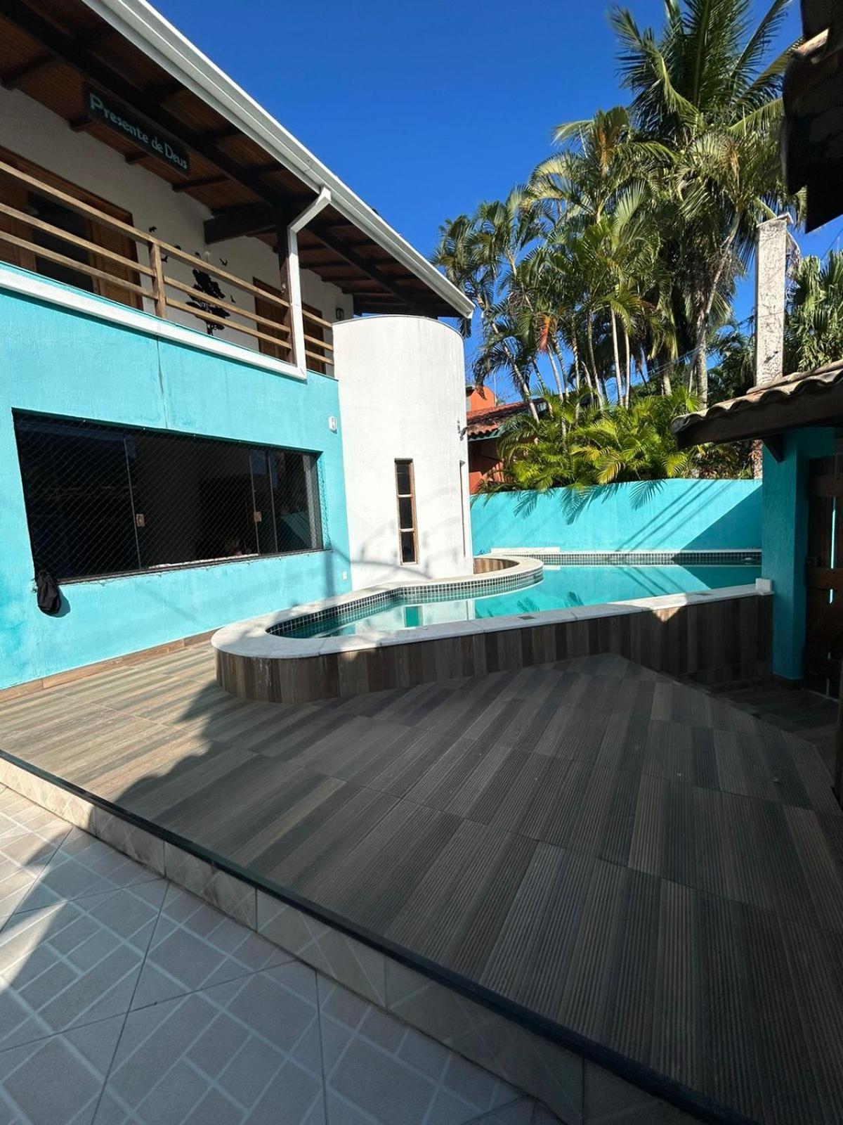 Suítes Dona Onça Beach House