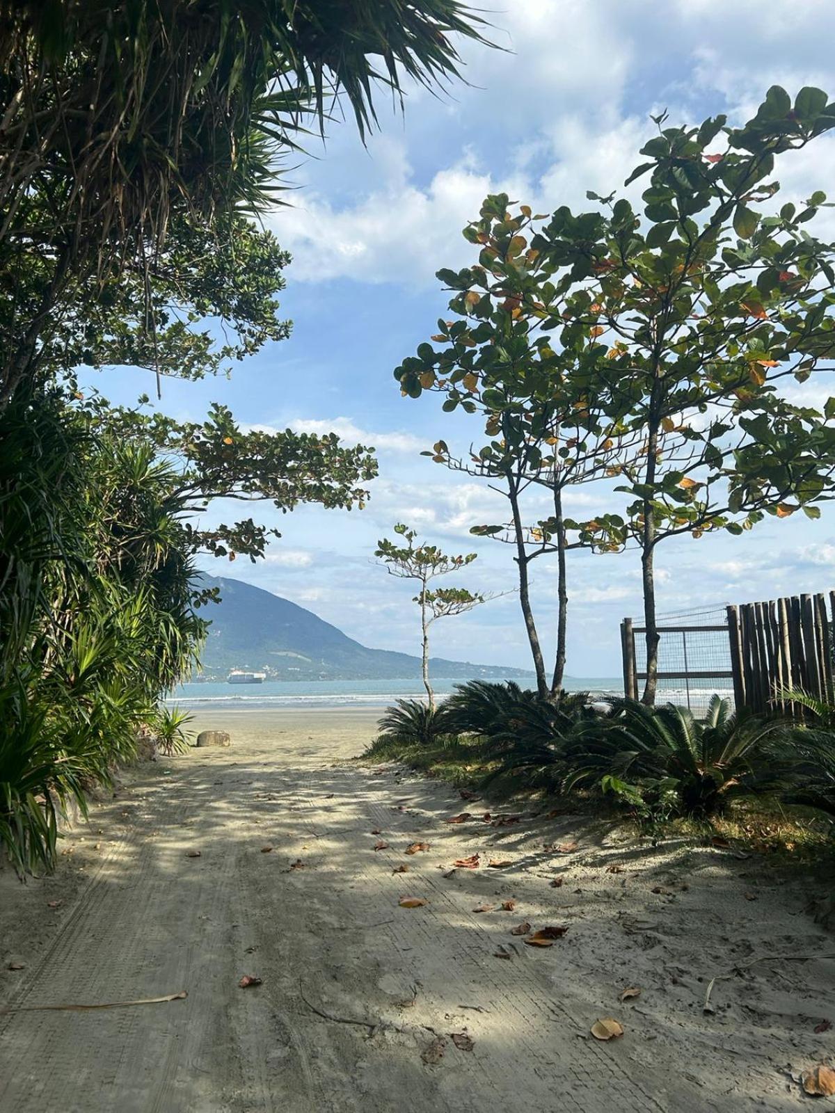 Suítes Dona Onça Beach House