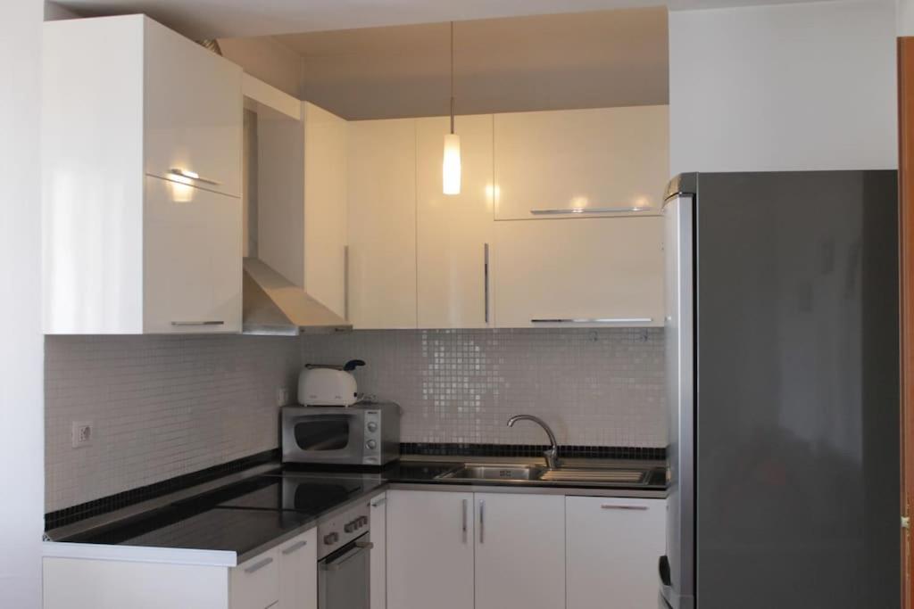 Cosy Rooftop Central Apartment at Pazari i Ri