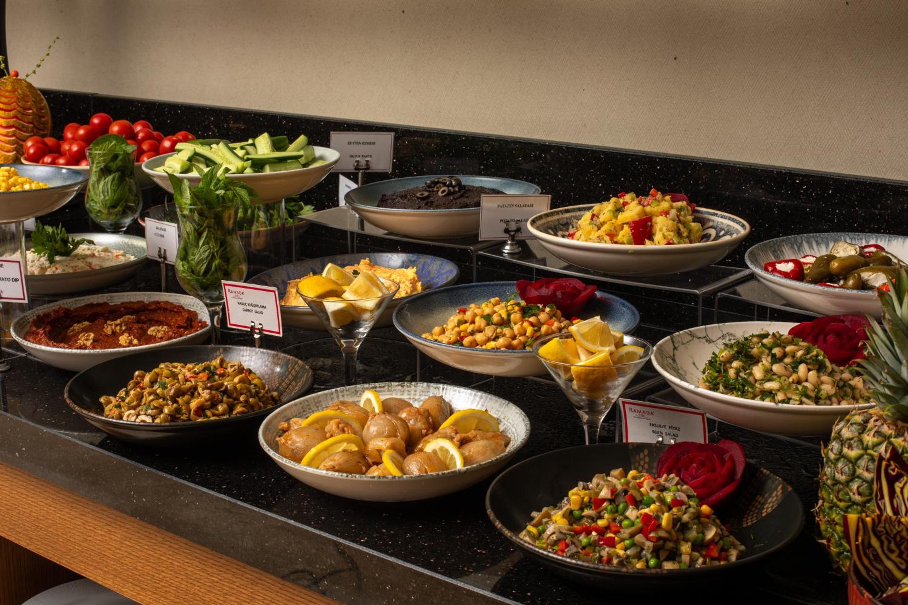 Ramada Plaza by Wyndham İstanbul Ataköy - Image 75