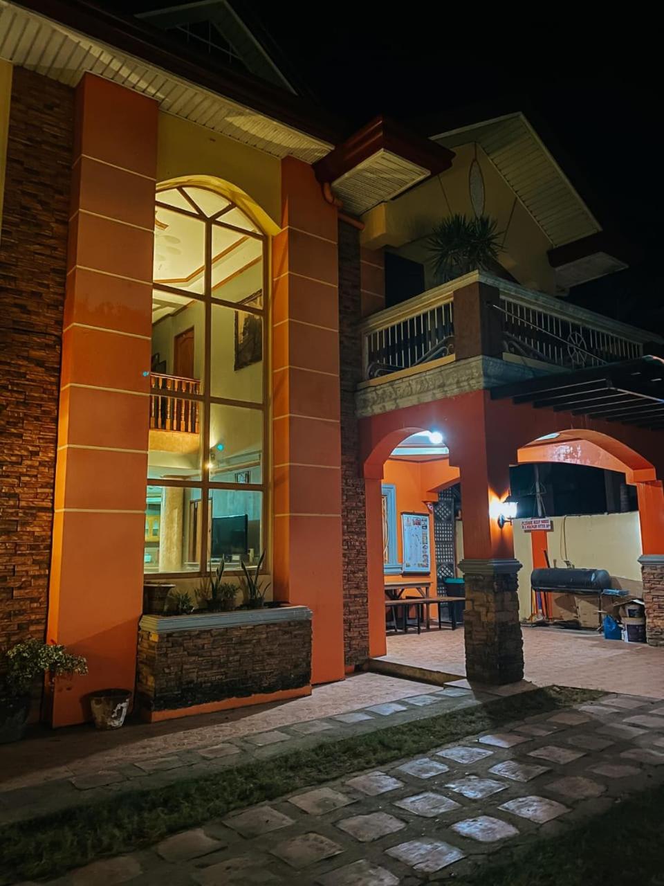 TheOrangeHouse - Vigan Villa