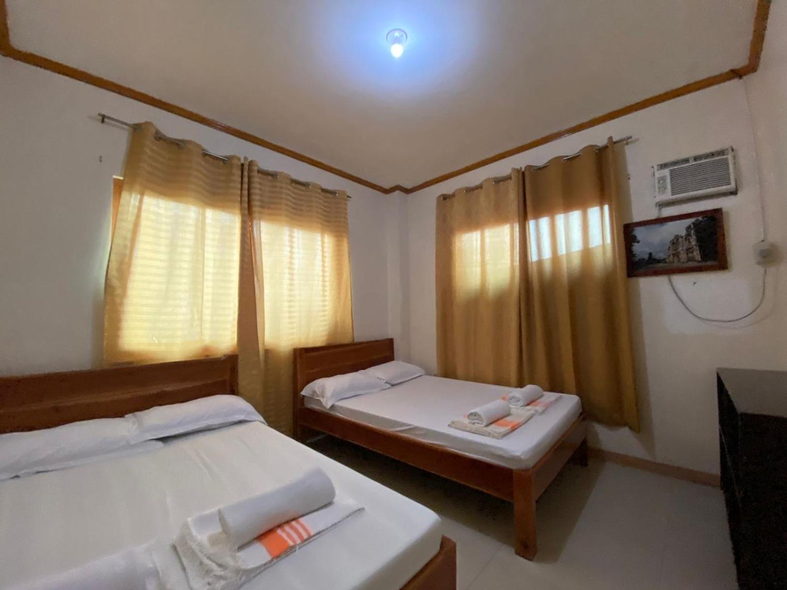 TheOrangeHouse - Vigan Villa