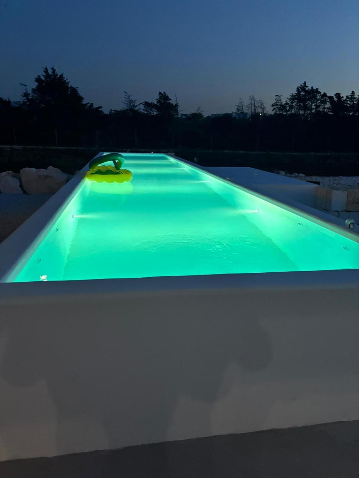 Aeneas Villa Pool & Jacuzzi al mare Torre Guaceto photo 2