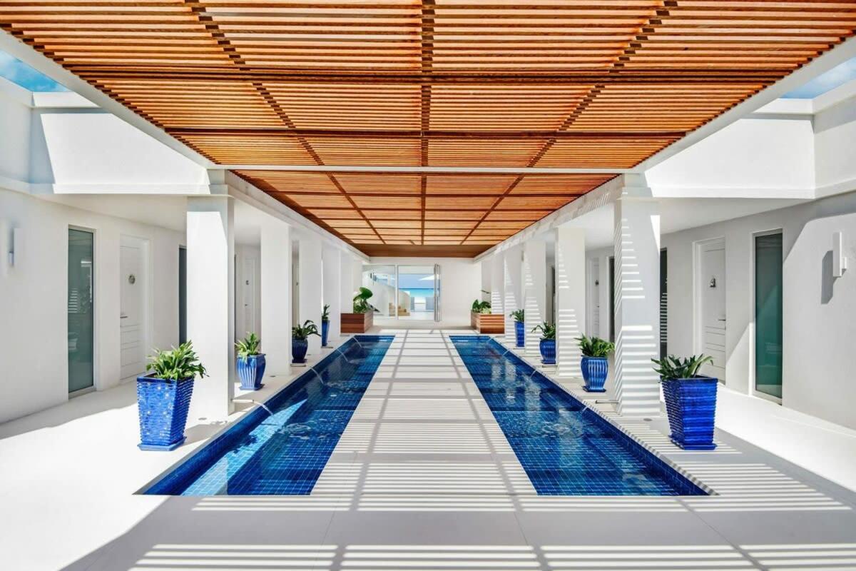 A paradise of villa that provides an ultimate luxury vacation experiences view 3