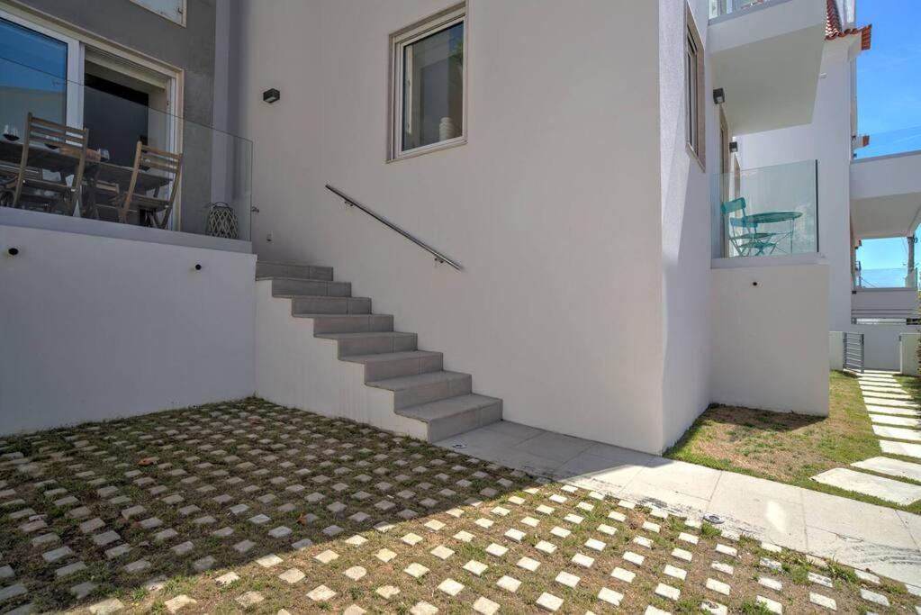 Urban Beach Estoril Apartment view 3