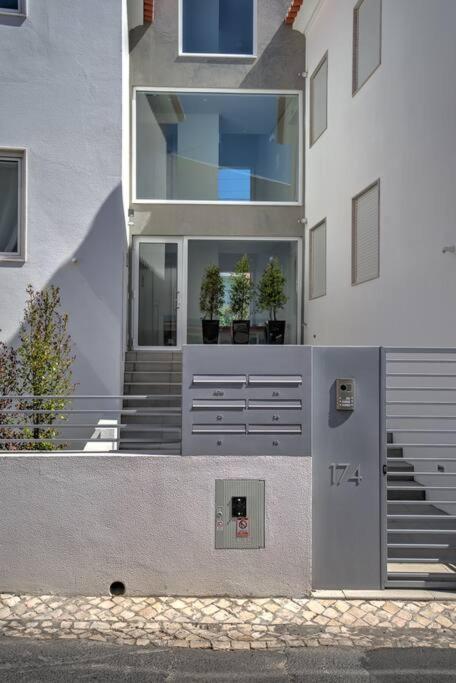 Urban Beach Estoril Apartment view 4