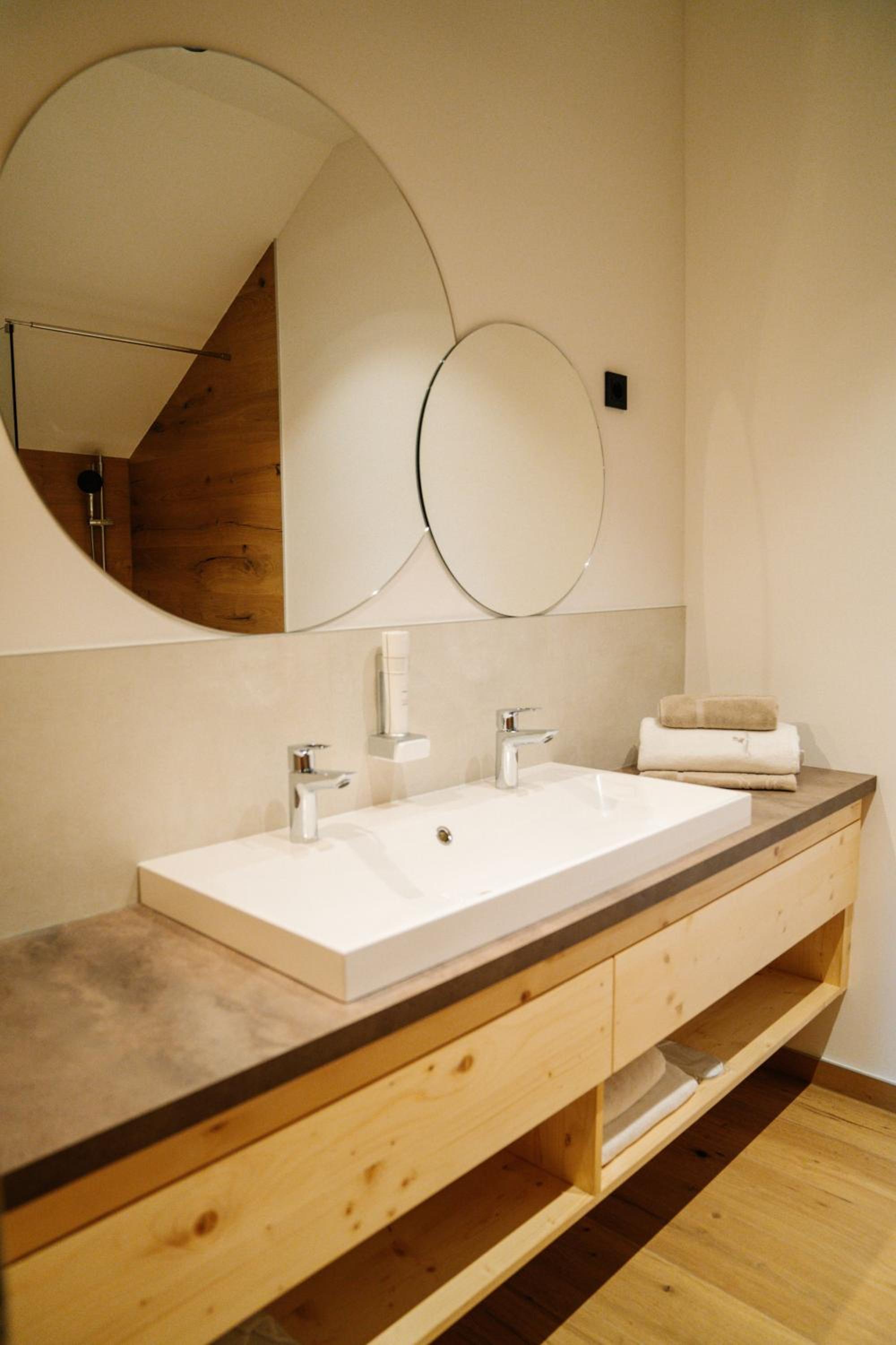 Photo 60
