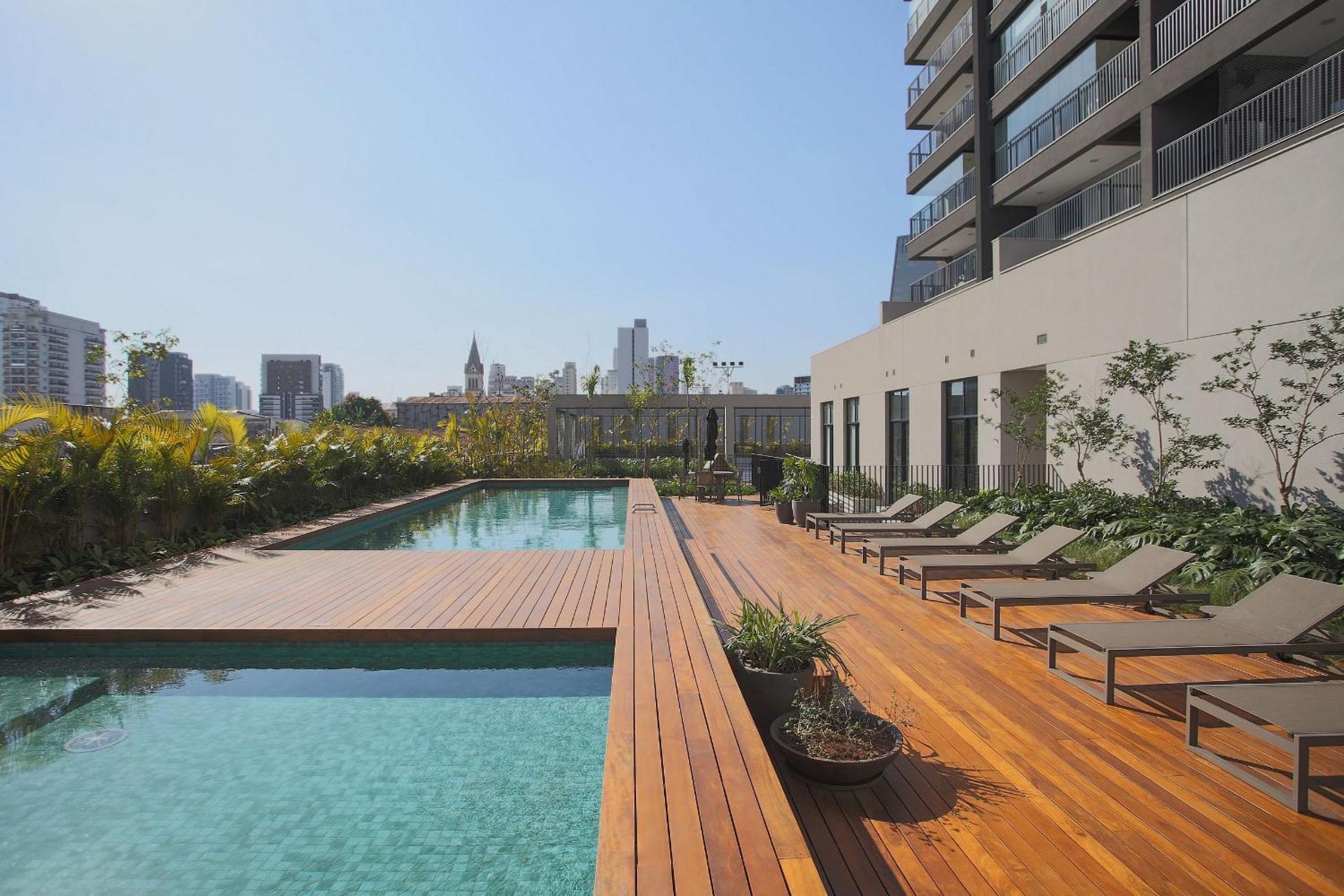 Expand Pinheiros