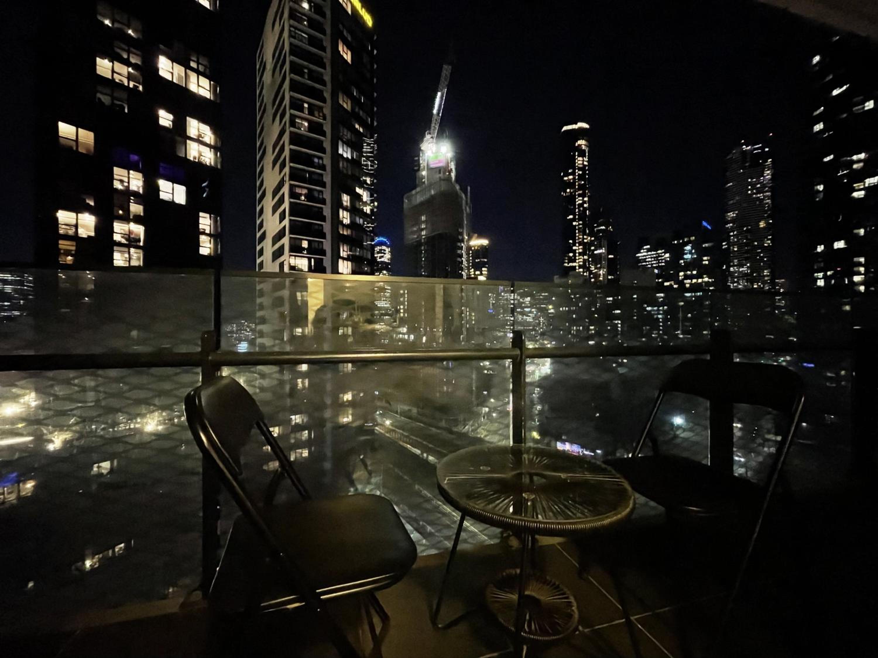 Mega Style Apartments Mainpoint