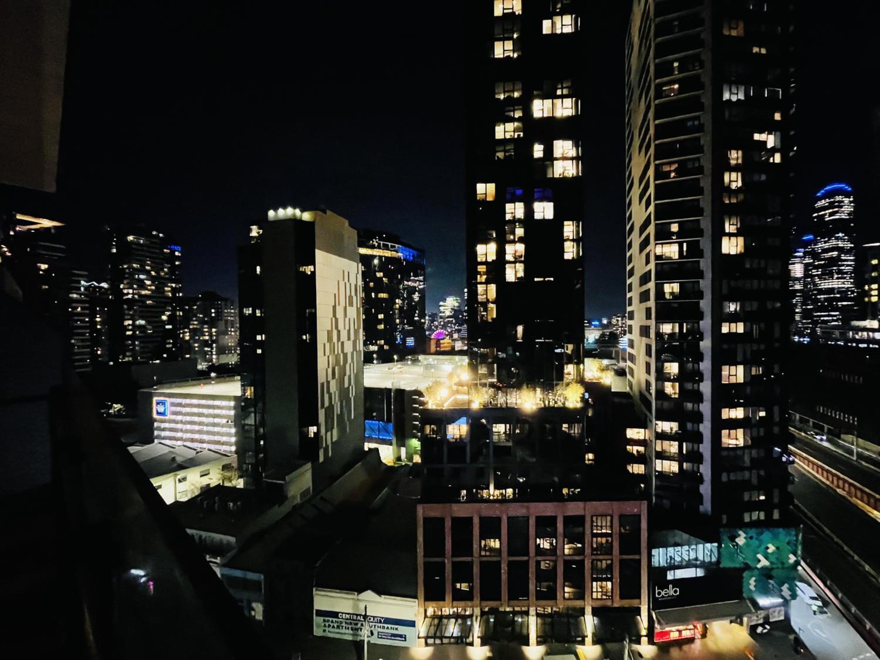 Mega Style Apartments Mainpoint