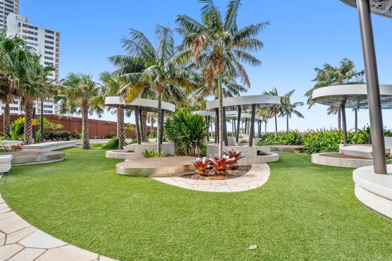 5-Star HighFloor OceanView Dream Home in Paradise