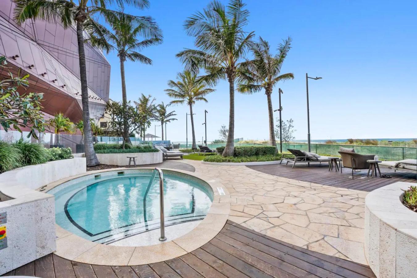 5-Star HighFloor OceanView Dream Home in Paradise