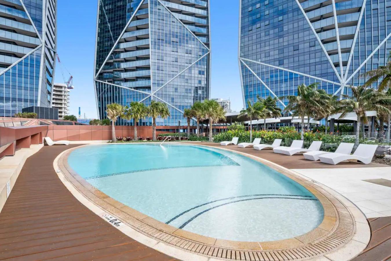 5-Star HighFloor OceanView Dream Home in Paradise