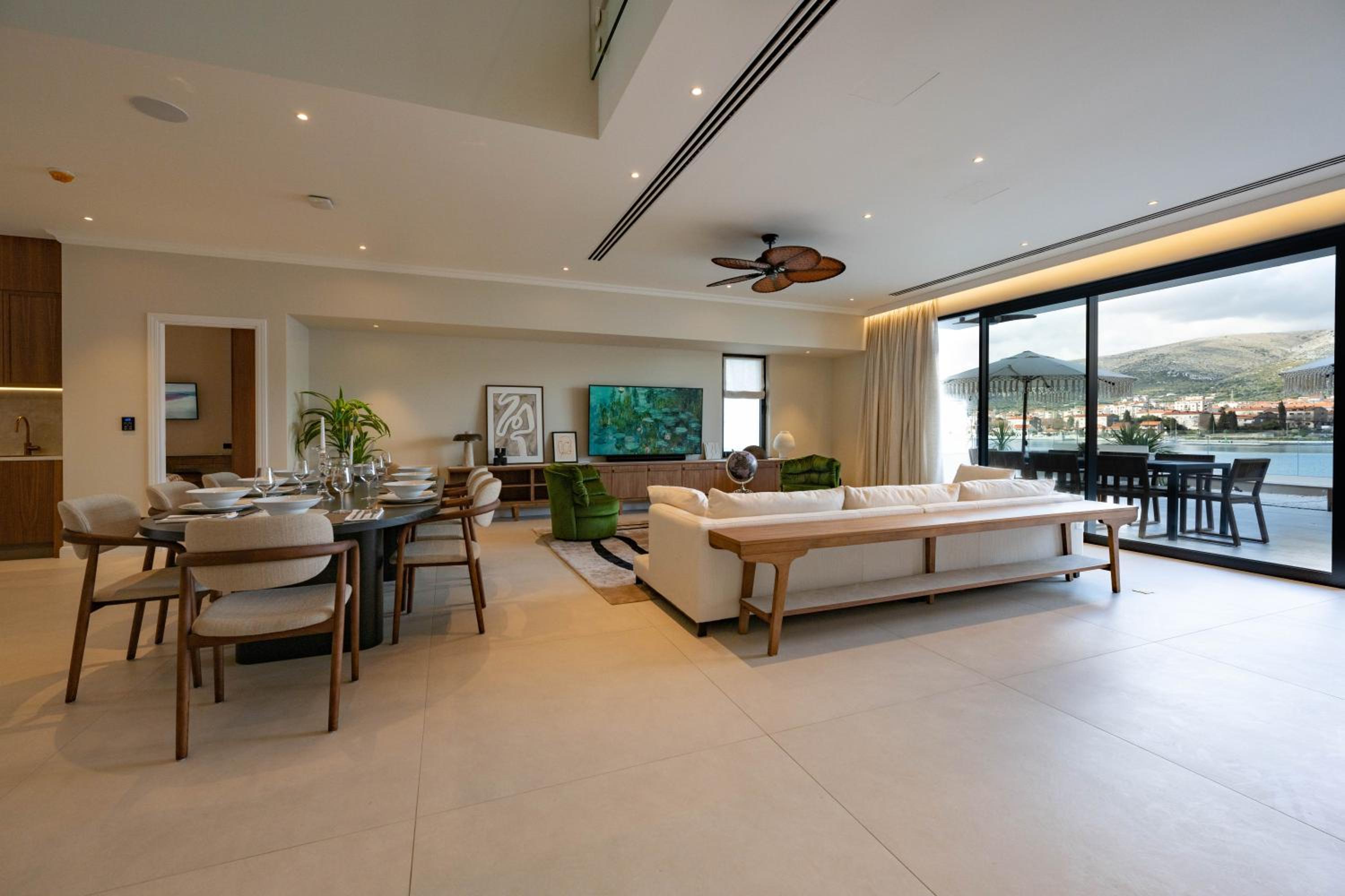 Seaside Villa by Brown Hotels view 5