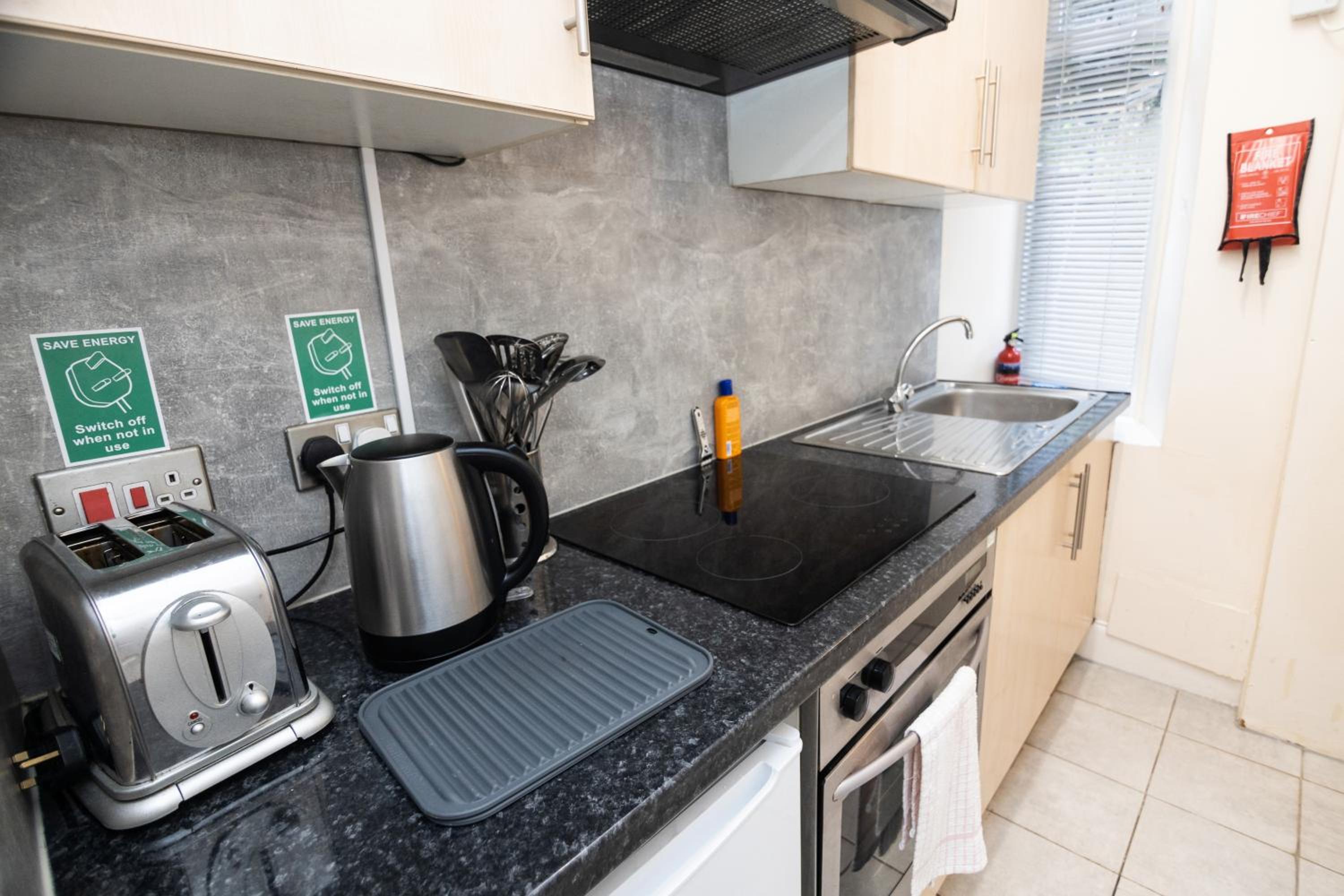 The Summit Apartment Holburn - Lovely 1 bedroom view 4