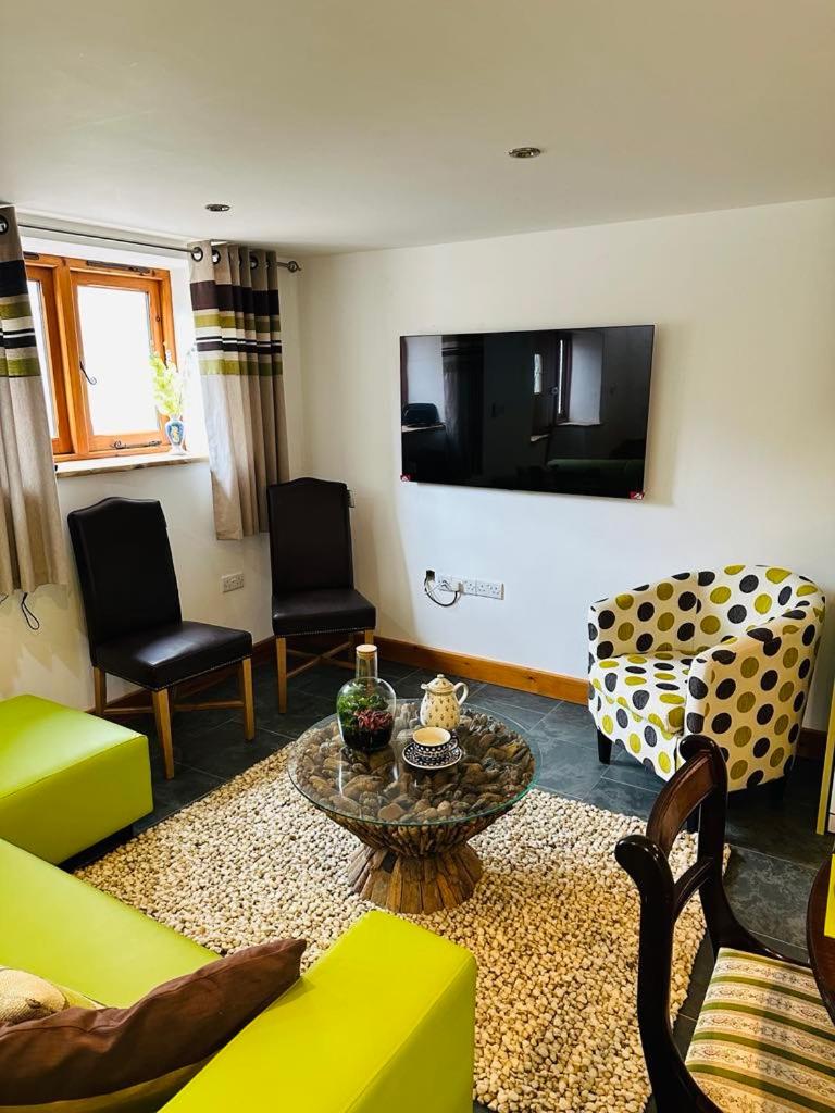 Lime Cottage - Great Houndbeare Farm Holiday Cottages view 3