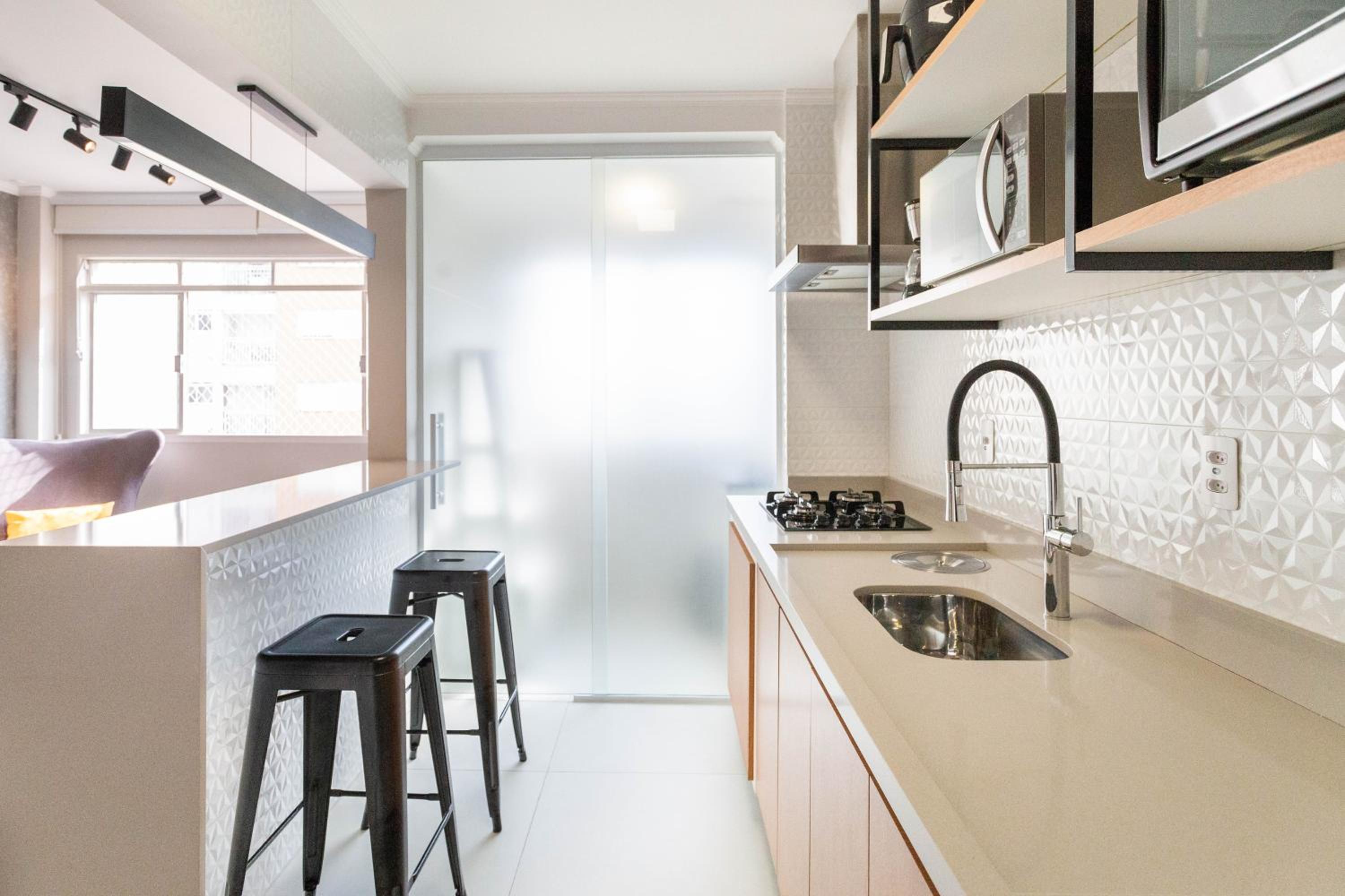 Down Town - Apartments per season