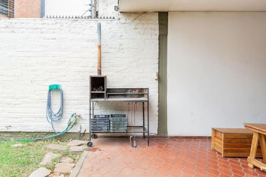 Jardin, parrilla y garage!