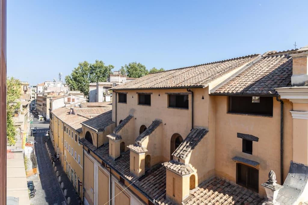 Ripa by Rental in Rome