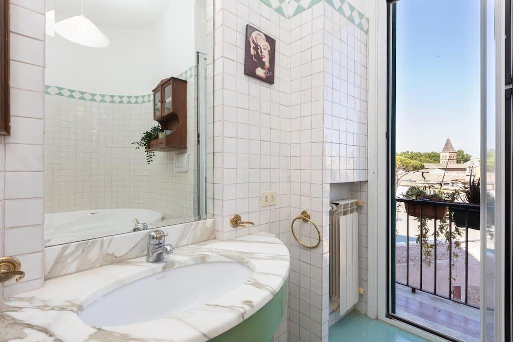 Ripa by Rental in Rome