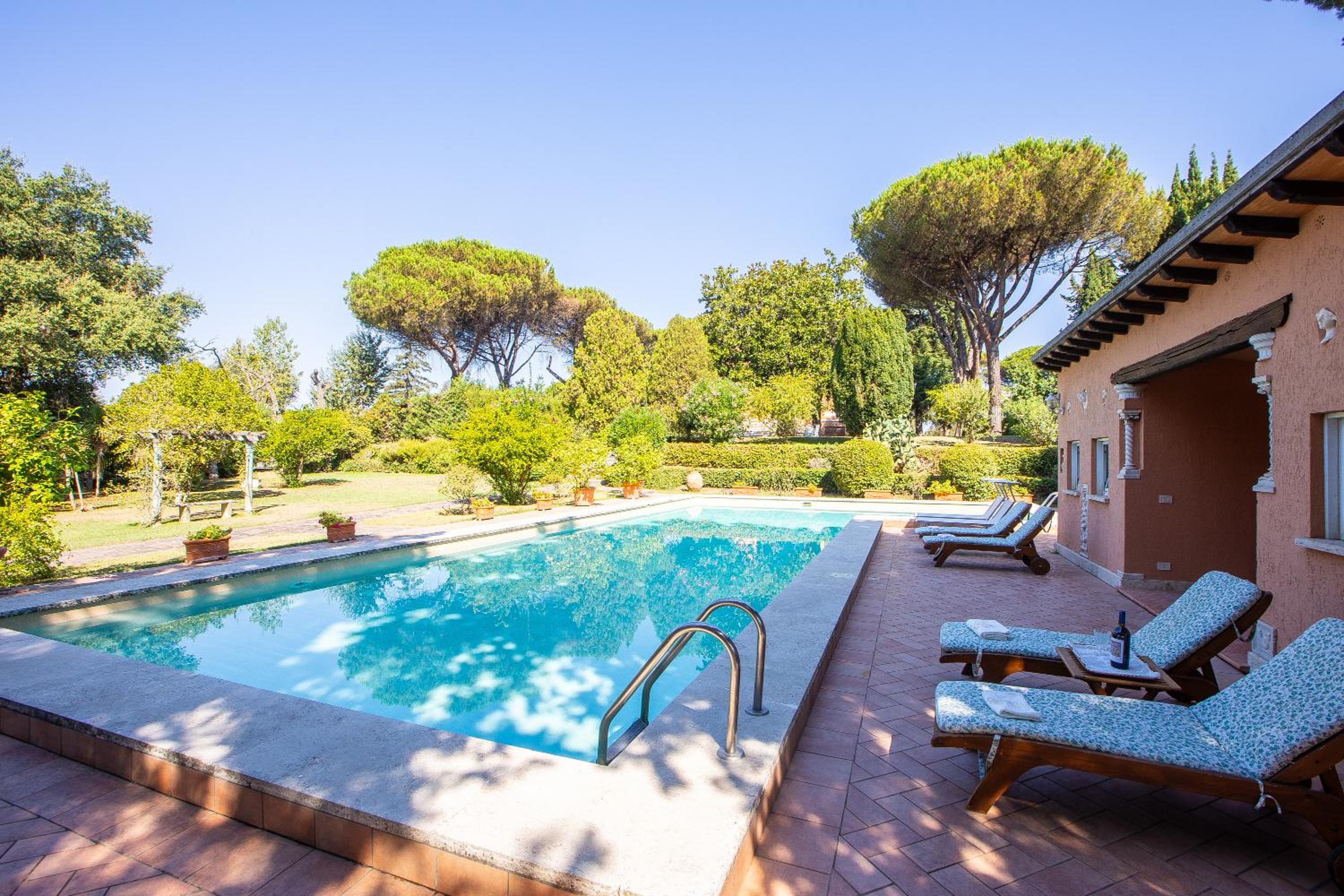 Villa la Gallese by Rental in Rome