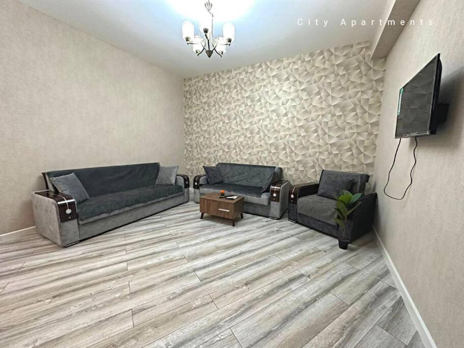 Grey Suite Apartment