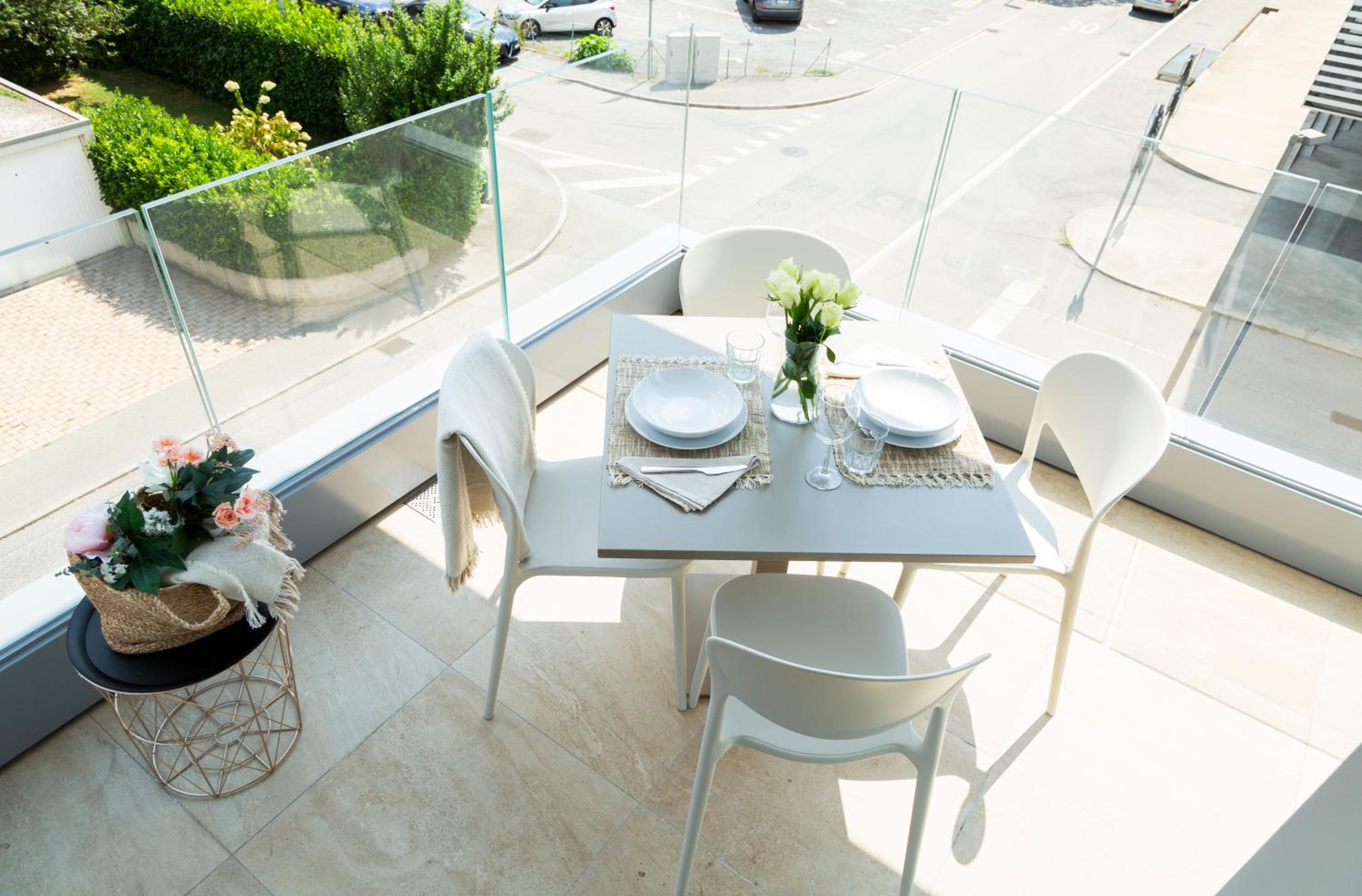 Regalia Suites - Free Parking
