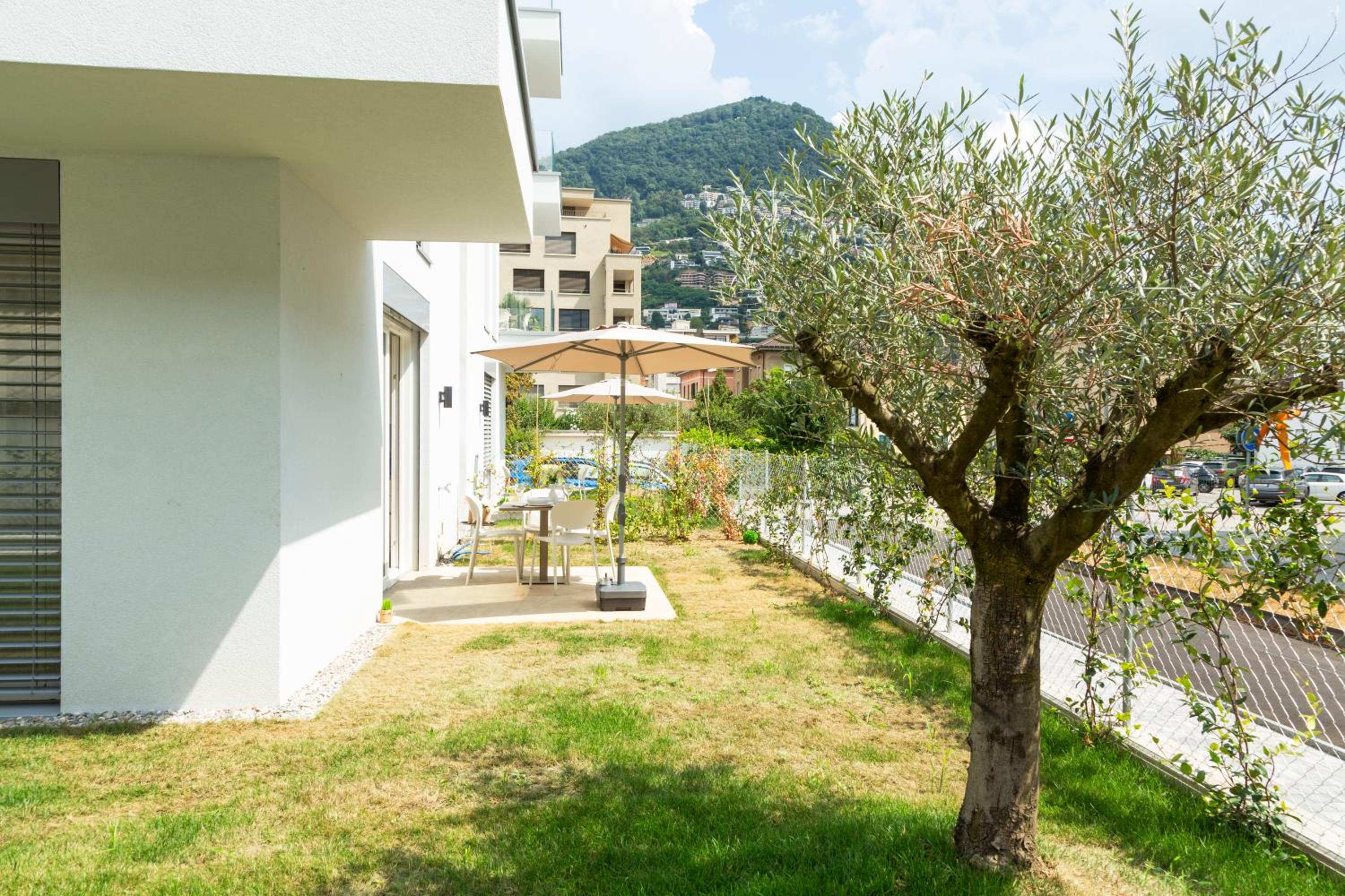Regalia Suites - Free Parking