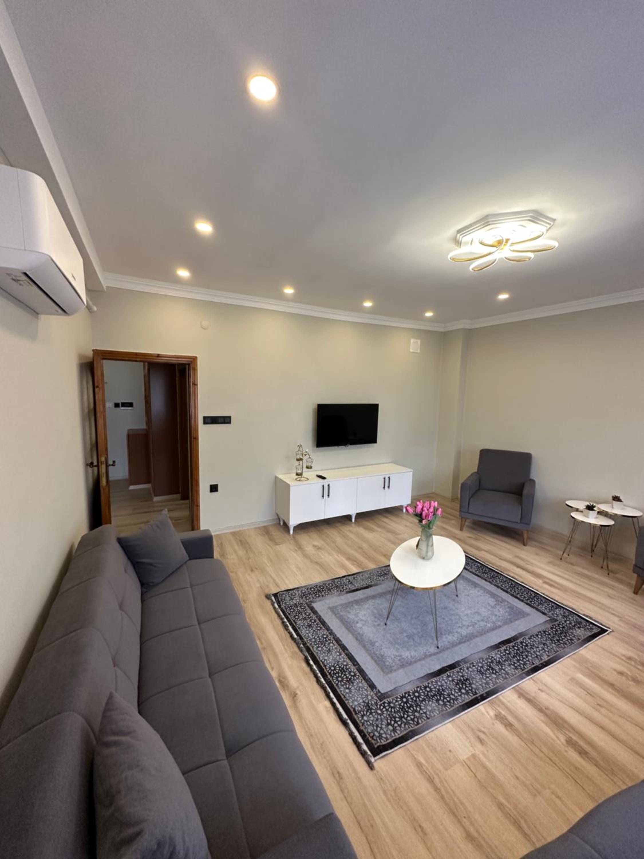 Hiddengarden Suite Apart view 4