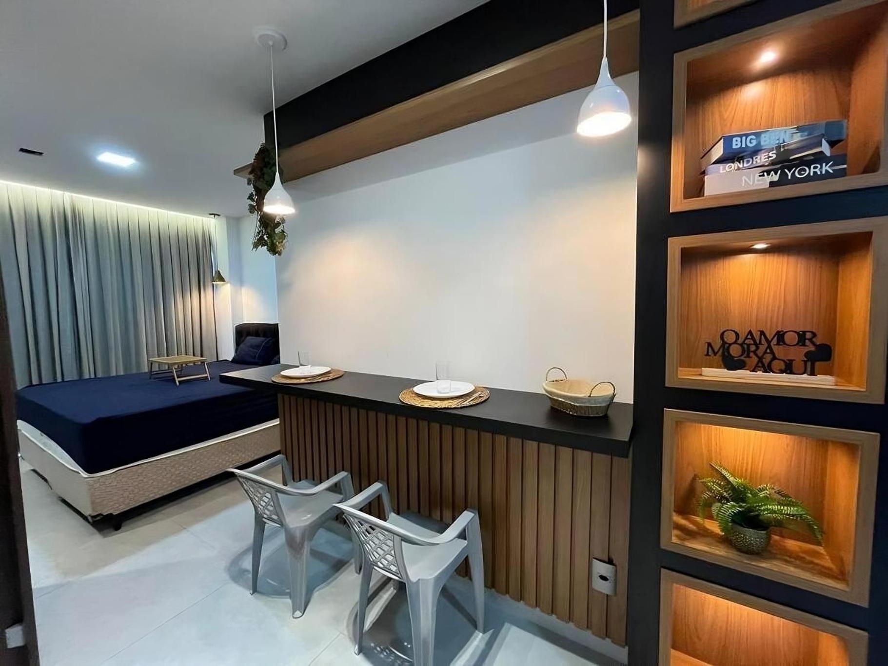 Aconchegante e pertinho do mar com vista e com garagem inclusa
