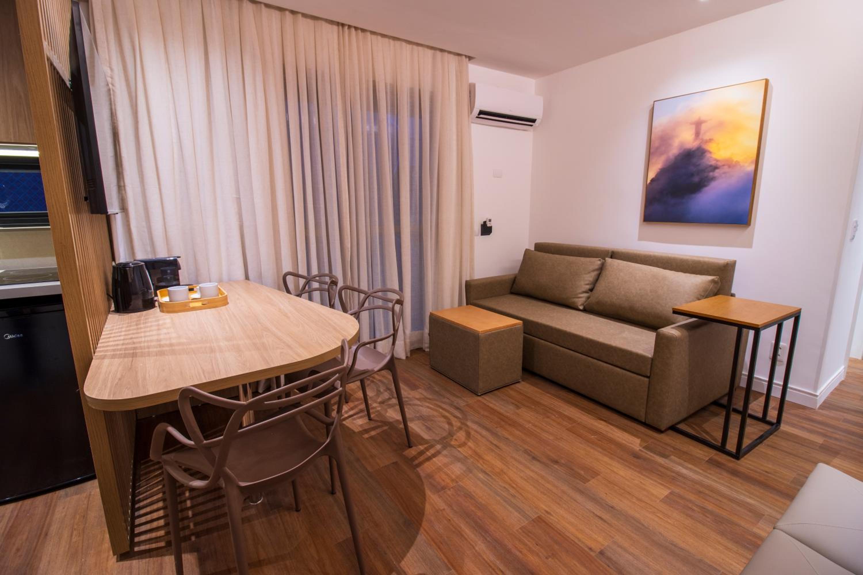 Anna Suites Arpoador